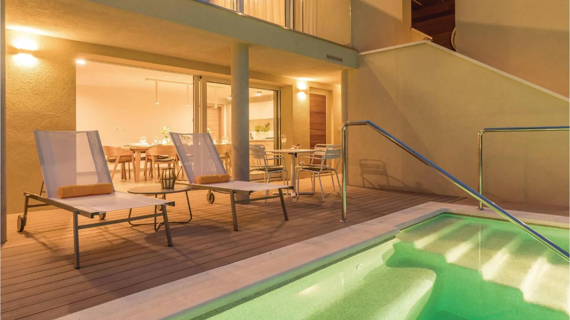Nice Apartment In Plomin With Jacuzzi